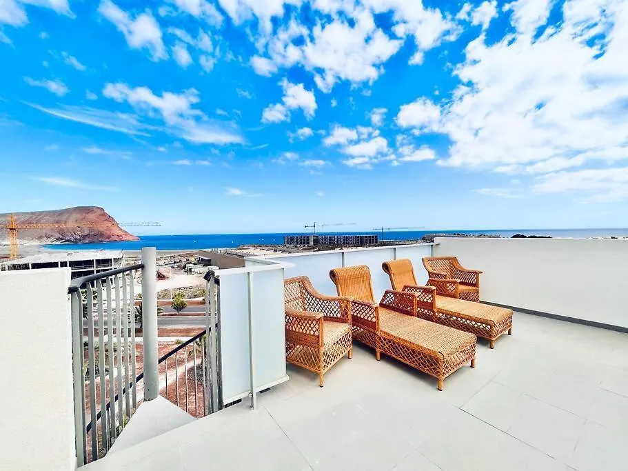 Sea View 2-Bedrooms Apartment Ла-Техита